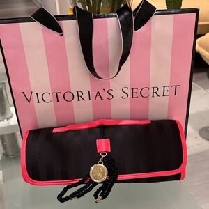 Victoria's Secret Travel Roll-Up Makeup Bag